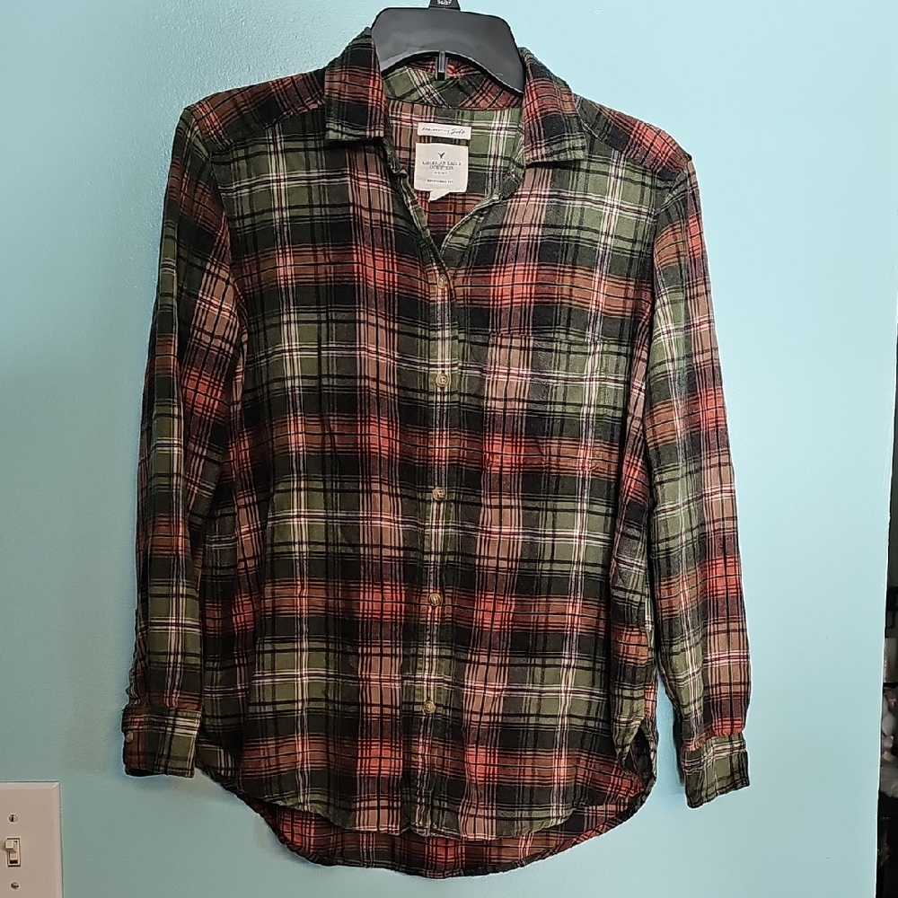 American Eagle boyfriend fit shirt